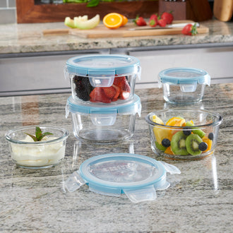 Anchor Hocking® 2 cup Round Food Storage w/TrueLock Locking Lid™