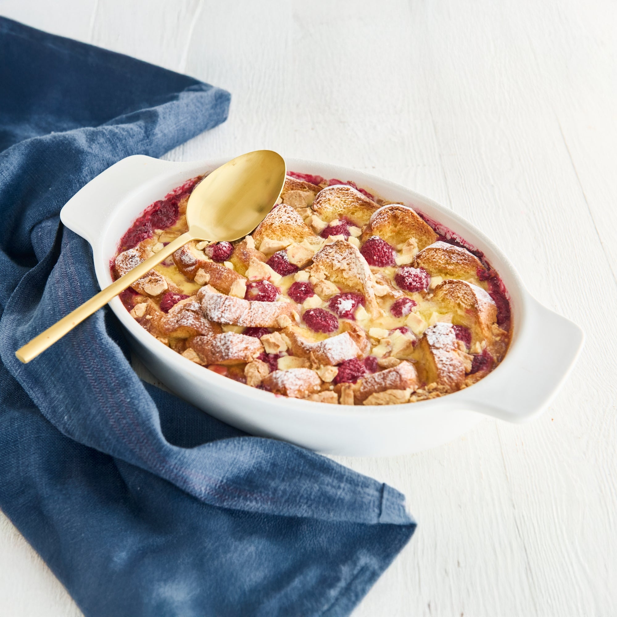 Corningware Oval Baker 1.8L