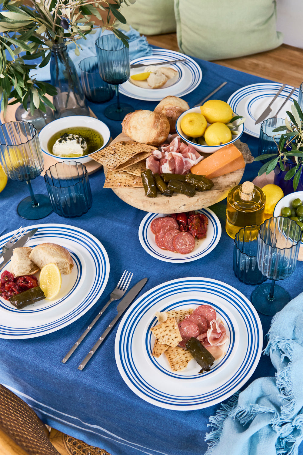 Corelle® Laila 18 Piece Dinner Set-DTCM