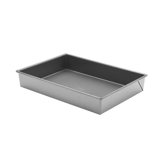 CLEARANCE Pyrex® Platinum Professional Rectangular Cake Pan